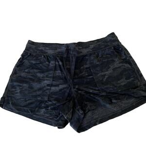 90 Degree by Reflex Black Camouflage Knit Shorts Woman Size Medium Comfortable